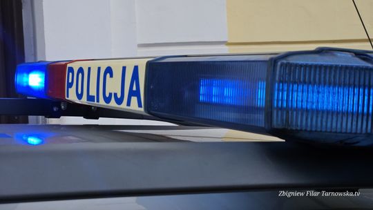 Szarpanina w podtarnowskim sklepie. Klient chciał ukraść alkohol