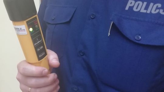 Szczuciński policjant jadący na służbę zatrzymał nietrzeźwą kierującą
