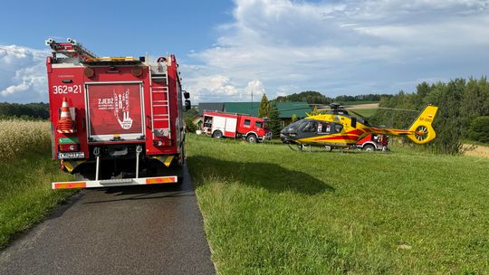 Szerzyny. Nieprzytomny kierowca quada. Na miejscu lądował śmigłowiec LPR, droga zablokowana