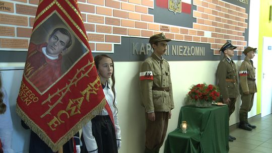 Szkoła w Łękawce upamiętniła lokalnego bohatera 