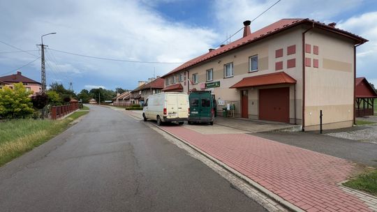 Szok w małej miejscowości na Powiślu! Włamali się do remizy i ukradli sprzęt ratowniczy