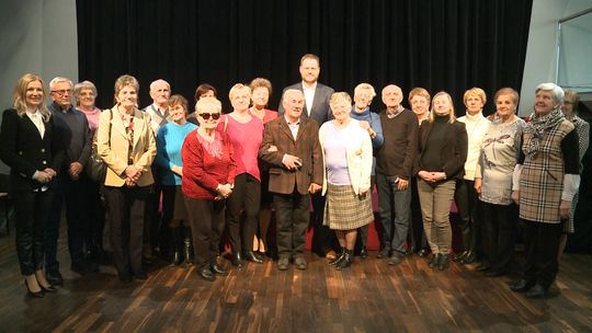 Tarnów. Bezpieczeństwo w sieci. Seniorzy spotkali się z ministrem