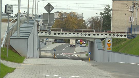 Tarnów. Dobra wiadomość dla kierowców. Przejazd pod wiaduktem na al. Tarnowskich już jest przejezdny 