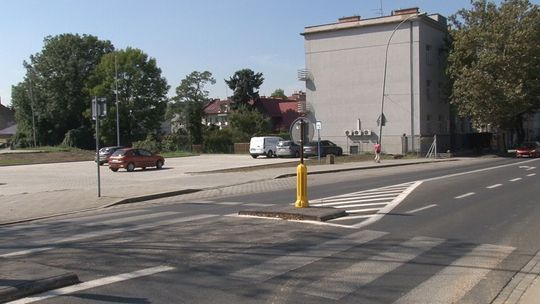 Tarnów. Na nowy parking wjedziemy tylko z jednego pasa ruchu