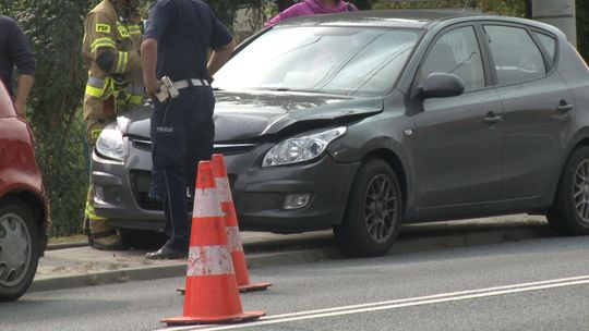 Tarnów. O krok od tragedii. Groźne zdarzenie przed przejściem dla pieszych