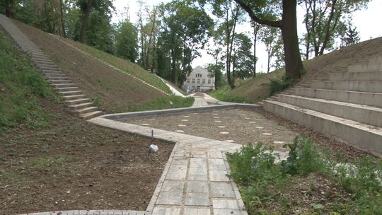 Tarnów. Ogrody sensoryczne już wkrótce dostępne dla mieszkańców