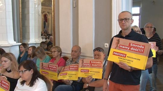 Tarnów. Protest mieszkańców podczas sesji Rady Miejskiej