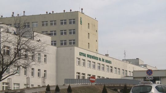 Tarnów. Szpital im. św. Łukasza jest przepełniony, a za kilka dni mają w nim powstać łóżka covidowe 