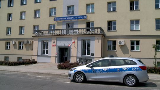 Tarnów. Umawiał się na naukę seksu z nieletnią. Wpadł w sidła "Łowcy pedofilów"