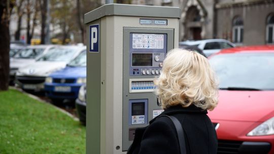 TARNÓW: WIĘKSZA STREFA PŁATNEGO PARKOWANIA, NOWE STAWKI OPŁAT