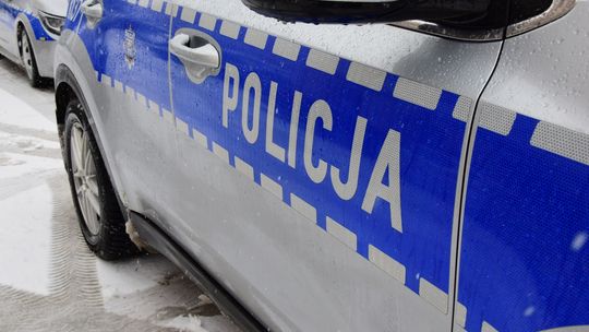 Tarnowscy policjanci konwojowali samochód z rodzącą kobietą do szpitala