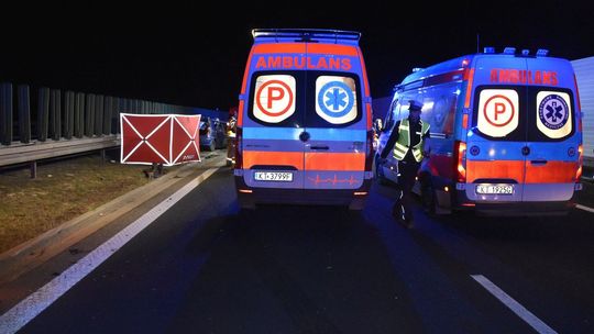 Tarnowska policja o sobotnim śmiertelnym wypadku na A4 pod Tarnowem