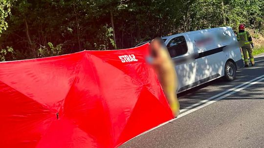 Tragedia na DK 75 pod Czchowem. Motocyklista zginął po czołowym zderzeniu z samochodem