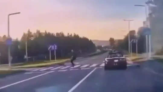 Tragedia na pasach w Nowym Sączu. 51-latek zginął na miejscu. Jest nagranie wypadku!