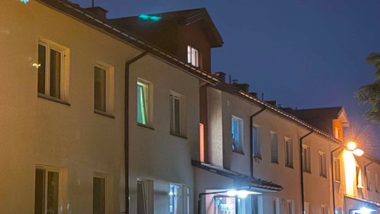 Tragiczne odkrycie w Tarnowie. Ciało 32-letniej kobiety przez kilka dni znajdowało się w mieszkaniu