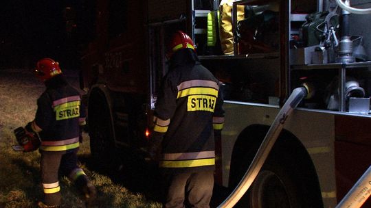 Tragiczny pożar w Zbylitowskiej Górze. Nie żyje ok. 63-letni mężczyzna, 50-latka zabrano do szpitala