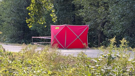 Tragiczny wypadek w Machowej. Jedna osoba nie żyje, druga w ciężkim stanie