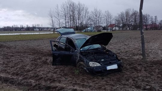 Tragiczny wypadek w Oleśnie. Nie żyje 43-letnia mieszkanka powiatu dąbrowskiego