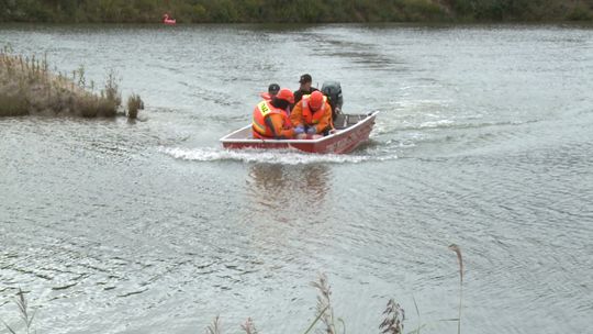 Trzy osoby poszkodowane nad wodą w Starych Żukowicach. Jednostki OSP doskonaliły swoje umiejętności