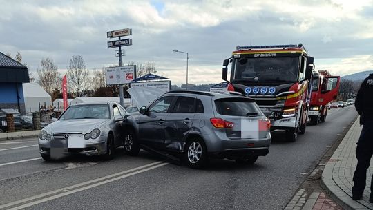 Trzy samochody zderzyły się w Zakliczynie
