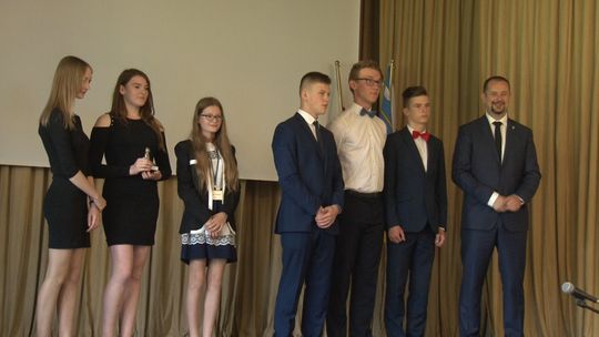 Uczniowie z Olszyn zwycięzcami debaty oksfordzkiej 
