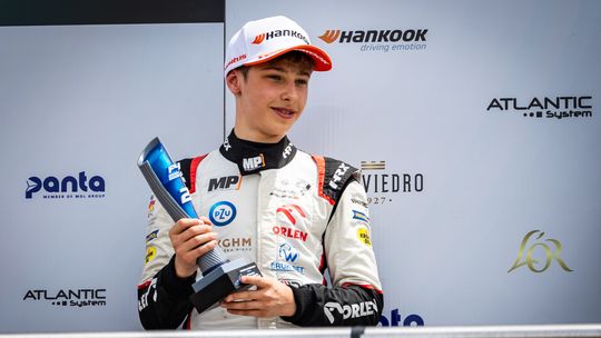 Udany debiut Macieja Gładysza w hiszpańskiej Formule 4