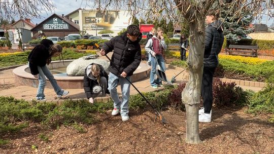 W czynie społecznym uporządkowali centrum Woli Rzędzińskiej