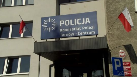 W nagrzanym samochodzie skonał pies. Bulwersujące zdarzenie w Tarnowie