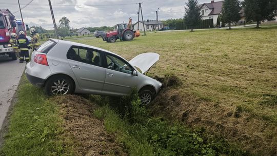 W Niedomicach samochód wypadł z drogi W Niedomicach samochód wypadł z drogi