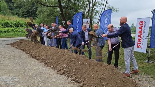Wbito pierwsze łopaty pod budowę kolejnego fragmentu EuroVelo11 w regionie tarnowskim