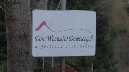 Wciąż trwają starania o to, by Dom Wczasów Dziecięcych w Jodłówce Tuchowskiej mógł dalej działać