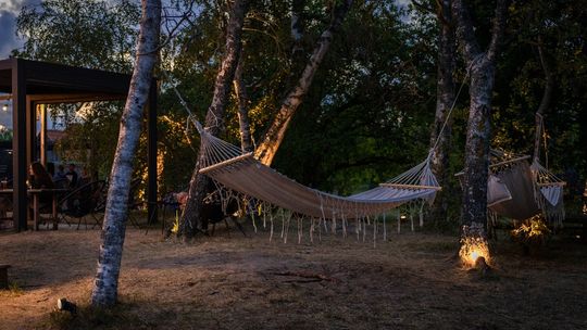 Weekend blisko natury – jak zaplanować odpoczynek poza miastem?