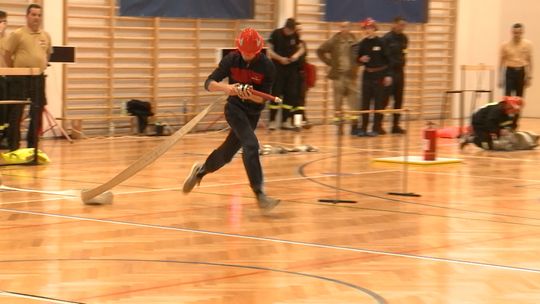 Wojewódzkie Halowe Młodzieżowe Zawody Sportowo-Pożarnicze w Szynwałdzie