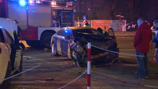 Wymuszenie pierwszeństwa przyczyną zderzenia pojazdów na skrzyżowaniu Fatimskiej i Słonecznej. Kierująca audi została ukarana mandatem