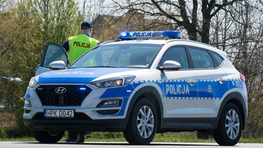 Wypadek drogowy z udziałem motocyklisty. Ranny trafił do szpitala Wypadek drogowy z udziałem motocyklisty. Ranny trafił do szpitala