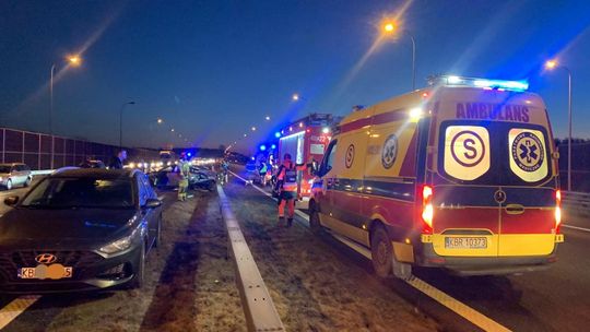 Wypadek na autostradzie A4 pod Brzeskiem. Dwie osoby trafiły do szpitala