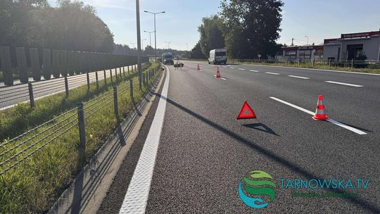 Wypadek na obwodnicy Tarnowa. Kierujący skuterem w szpitalu!