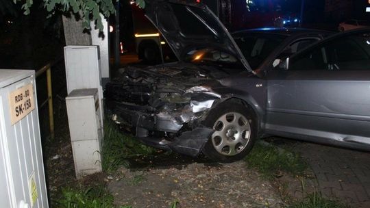 Wypadek na skrzyżowaniu w Bochni. Mercedes zderzył się z audi 