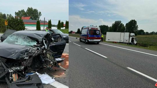 Wypadek samochodu ciężarowego i osobowego pod Szczucinem. Strażacy wycinali uwięzionego mężczyznę w samochodzie