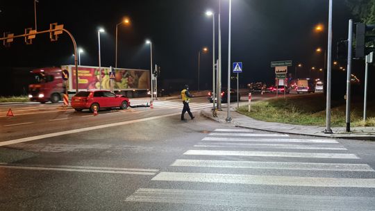 Wypadek w Tarnowie. Poszkodowany kierowca Toyoty