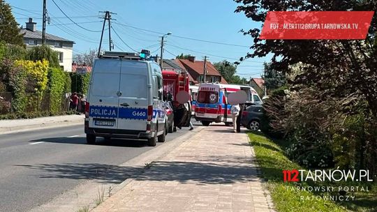 Wypadek w Woli Rzędzińskiej. Samochód zderzył się ze skuterem, ranne zostały dwie osoby w tym 7-letnie dziecko