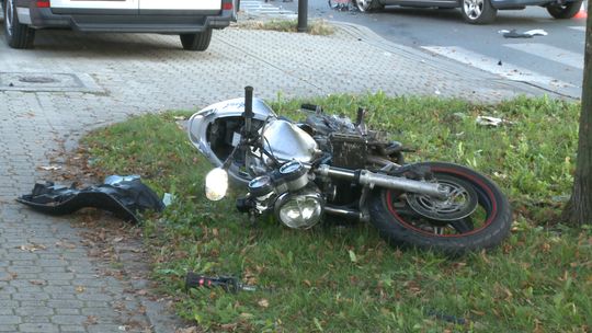 Wypadek z udziałem motocyklisty na ulicy Lwowskiej w Tarnowie 