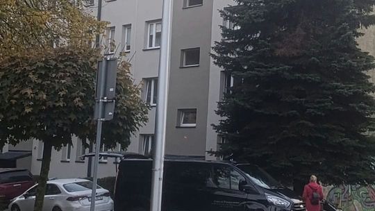Zadymienie w bloku i zwłoki w mieszkaniu. Strażacy interweniowali w Nowym Sączu