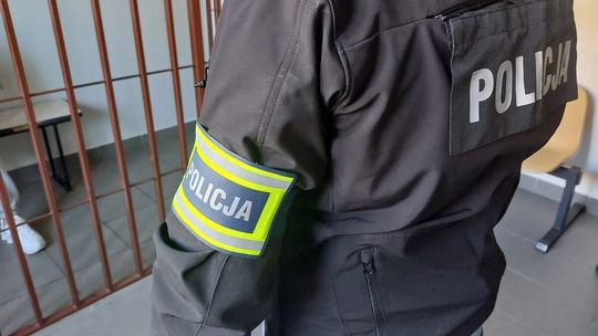 Zaginął 13-latek. Policjanci odnaleźli go w mieszkaniu, a tam czekała kolejna niespodzianka