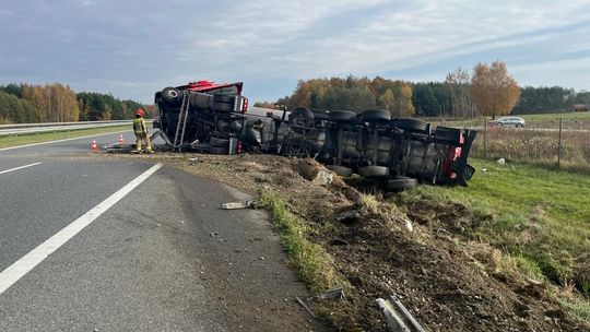 Zdarzenie drogowe na autostradzie A4 w rejonie Zaczarnia. Kierowca ciężarówki ukarany mandatem Zdarzenie drogowe na autostradzie A4 w rejonie Zaczarnia. Kierowca ciężarówki ukarany mandatem