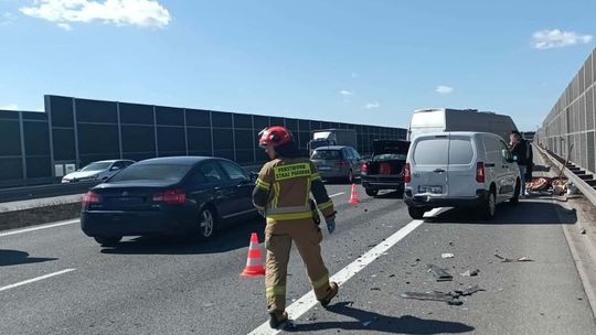 Zdarzenie na A4 pod Bochnią. Cztery pojazdy zderzyły się w kierunku Krakowa