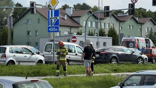 Zderzenie 4 samochodów w Zgłobicach na drodze krajowej nr 94