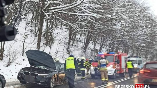 Zderzenie BMW i Skody. Wypadek na DK 75 koło Czchowa