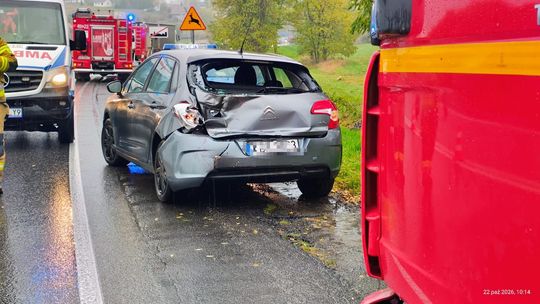 Zderzenie dwóch pojazdów na DK75 w Gnojniku. Jedna osoba poszkodowana