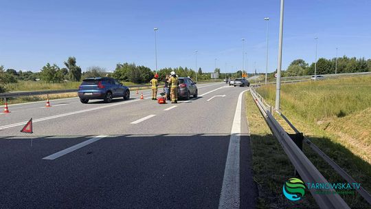 Zderzenie dwóch samochodów na obwodnicy Wojnicza